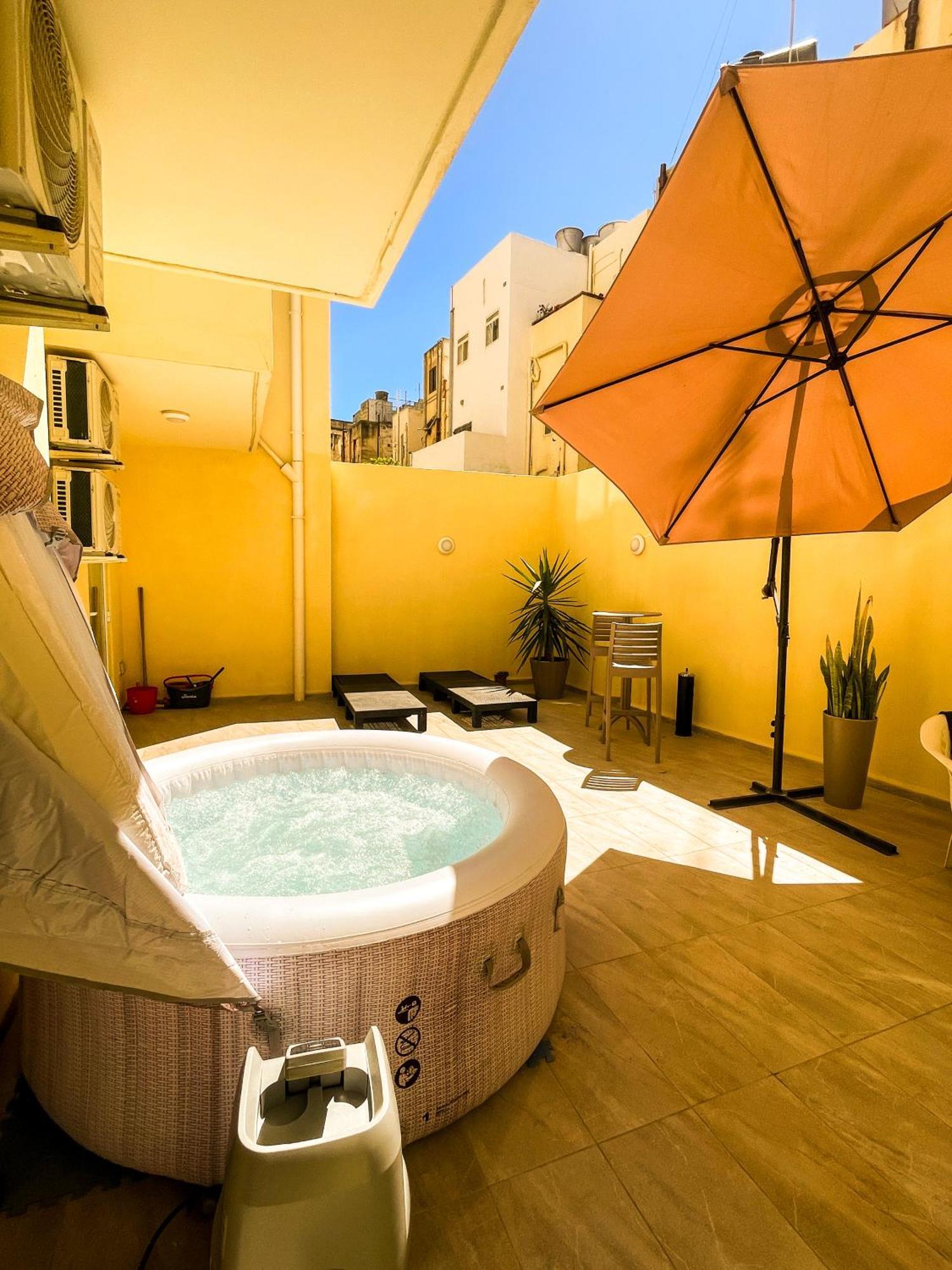 Sliema Jacuzzi Flat Lägenhet Exteriör bild